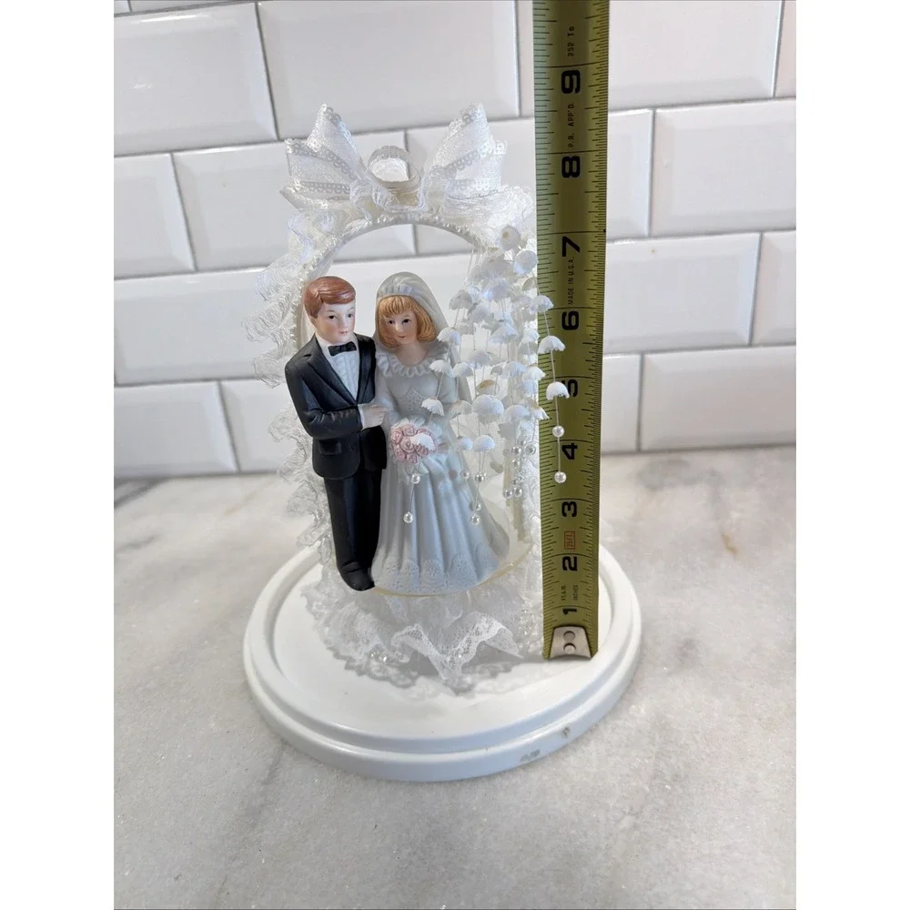 Vintage 1990's Wilton Designer Series Wedding Cake Topper Bride and Groom GW995